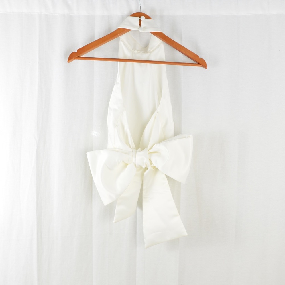 TRUE VIOLET//Ivory Big Bow Crop Top
